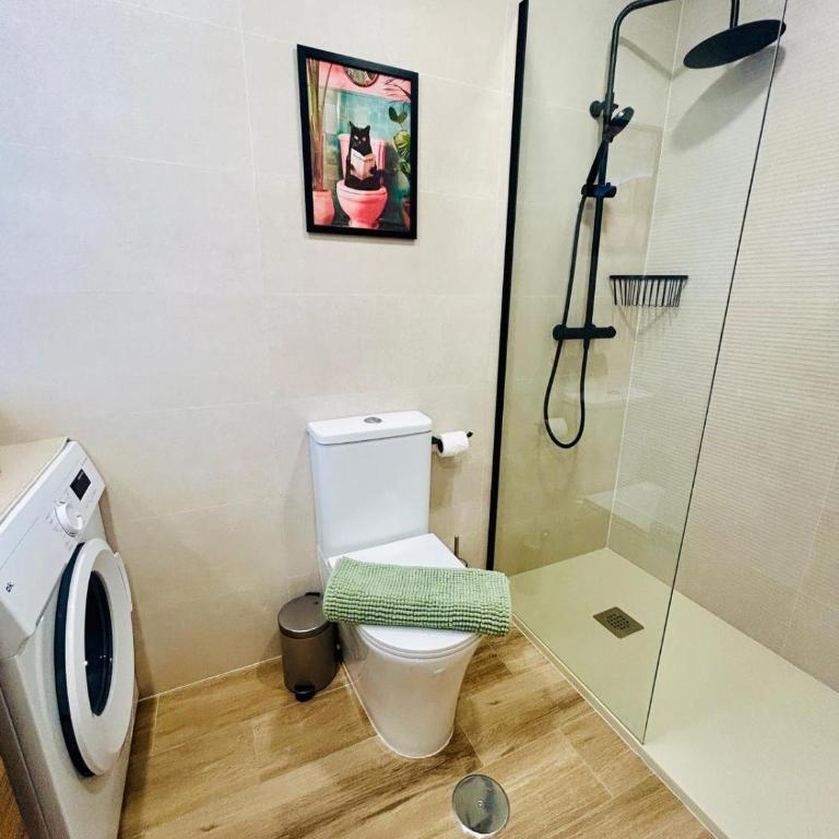 Chic central studio premiere - Studio Apartment with Balcony - 38