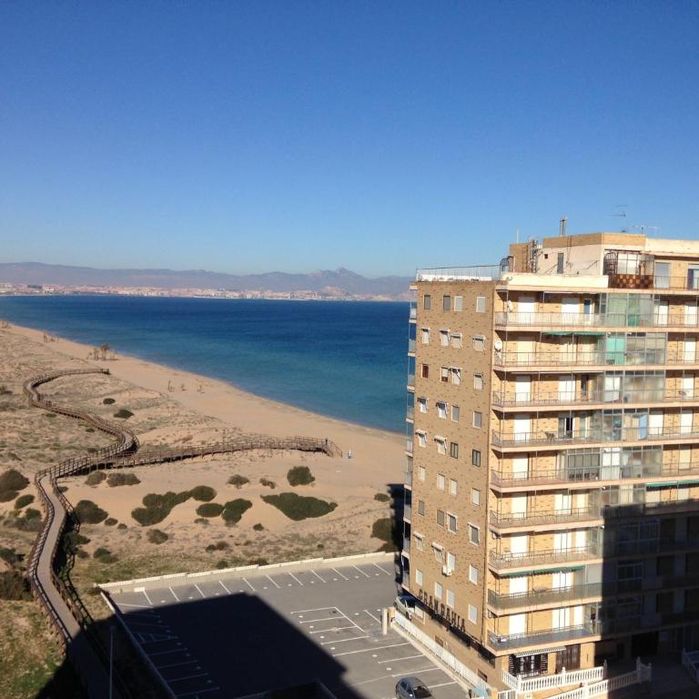 Apartamento Arenales - Apartamento con vistas al mar - 75