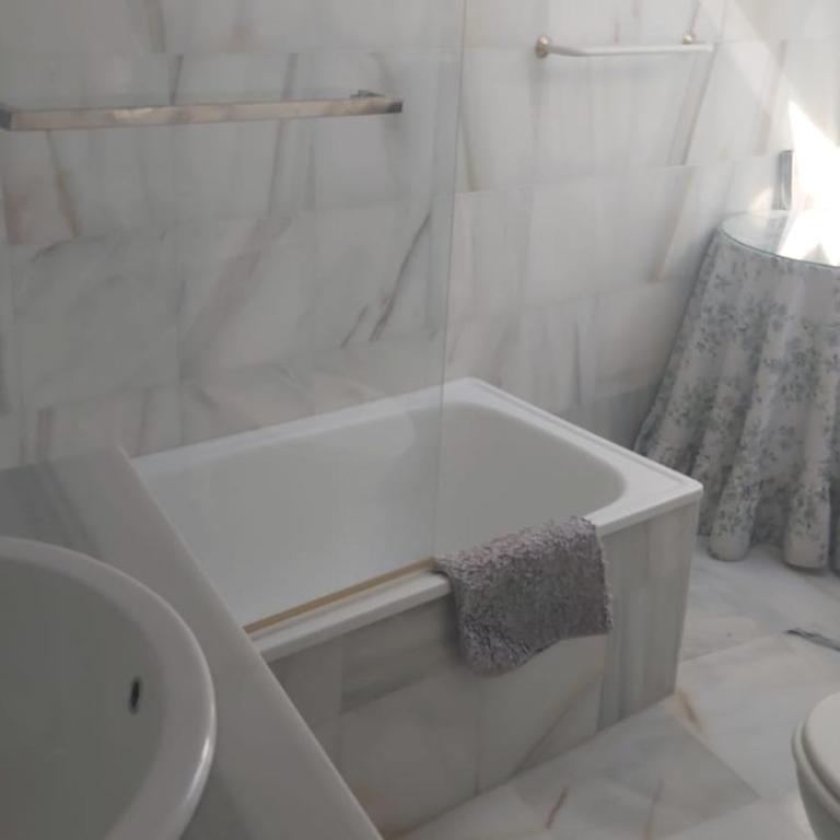 Duplex Nueva Andalucía con maravillosas vistas al mar - Apartamento de 3 dormitorios - 26