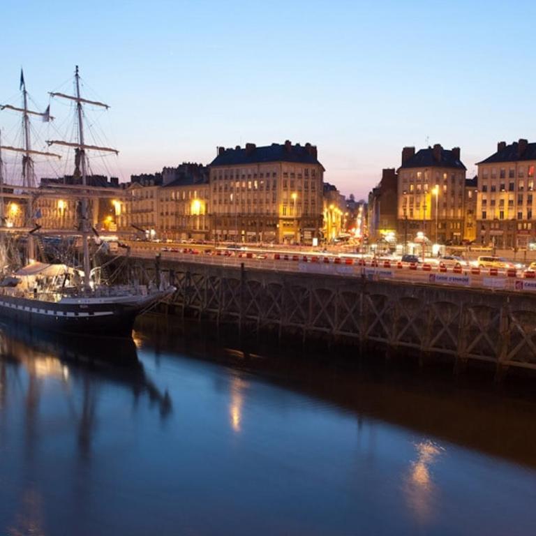 Cosy loft au coeur de Nantes centre ville - One-Bedroom Apartment - 51