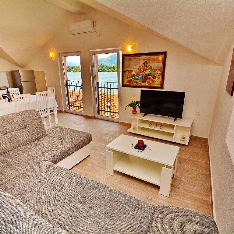 Apartments Bella di Boka - Luksuzni Apartman sa 2 Spavaće Sobe i Pogledom na More - 2
