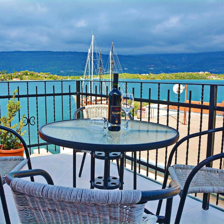 Apartments Bella di Boka - Luksuzni Apartman sa 2 Spavaće Sobe i Pogledom na More - 11