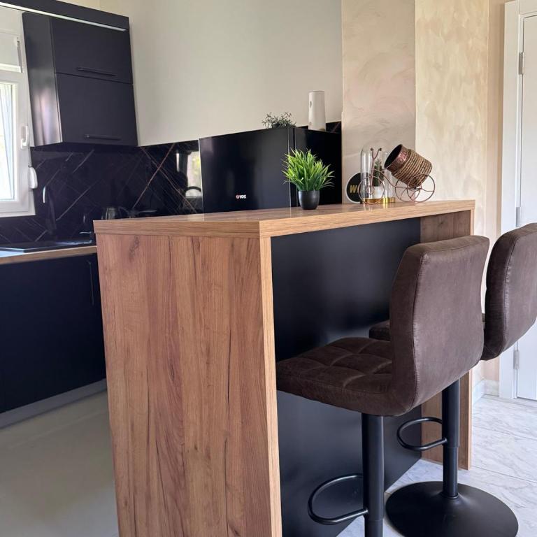 Apartment Ema - Two-Bedroom Apartment - 11