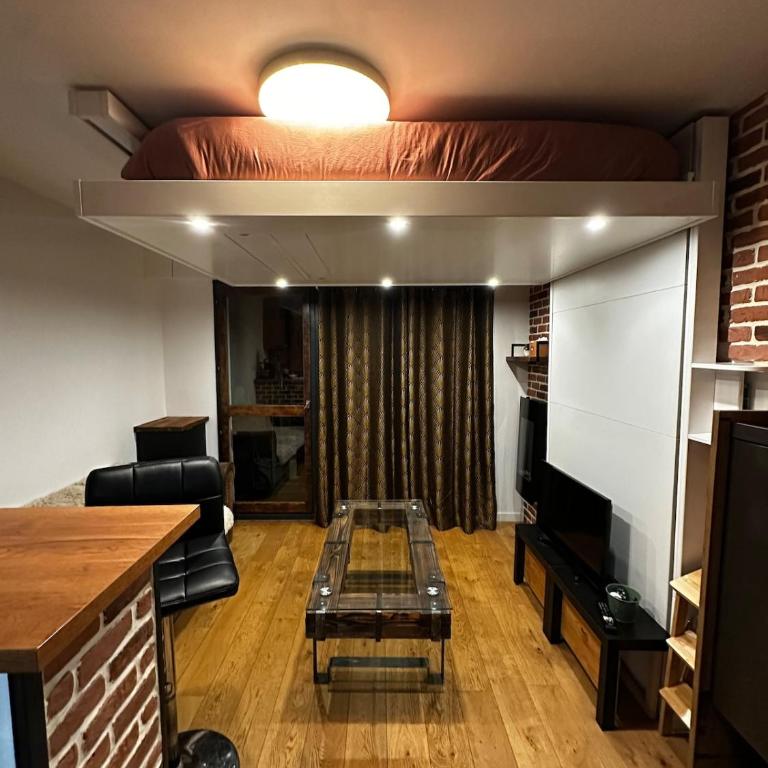 Charmant studio face Gare - Apartment mit 2 Schlafzimmern - 2