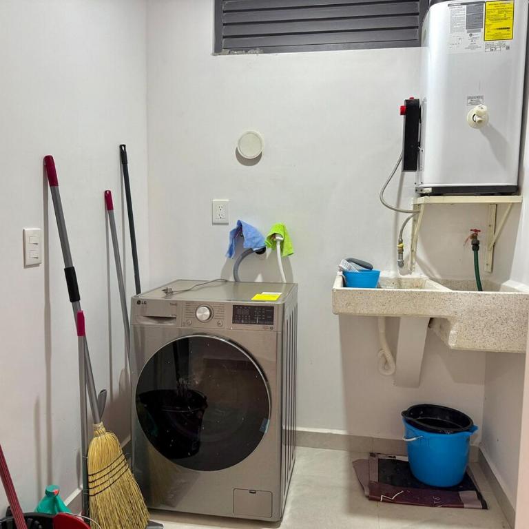Family apartment with great amenities - bluu 103 - Three-Bedroom Apartment - 53