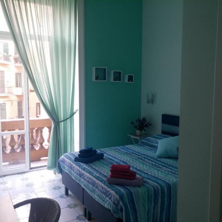 Viaggio a Napoli Affittacamere - Camera Matrimoniale/Doppia con Letti Singoli - 25