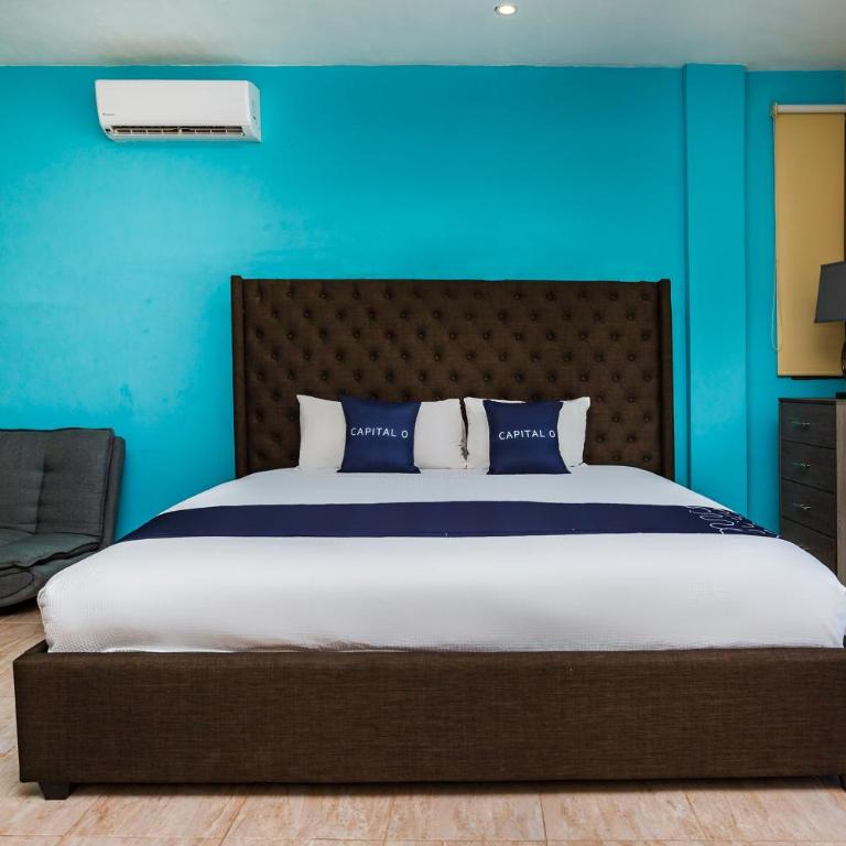 Capital O Cancun International Airport 24 7 - Habitación Superior - 5