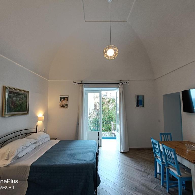 Regina Margherita - Appartamento con 2 Camere da Letto, Balcone e Vista mare - 32