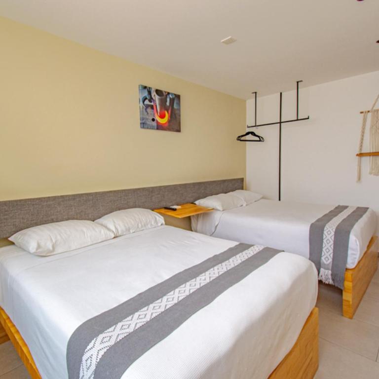 Capital O Hotel Terraza 158 - Standard Two Beds - 11
