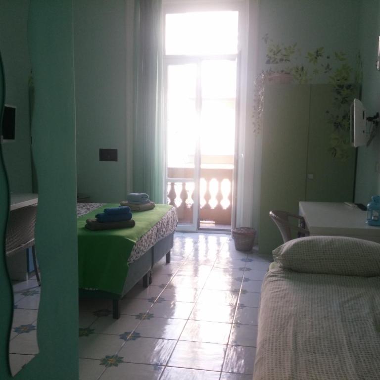 Viaggio a Napoli Affittacamere - Camera Tripla - 17