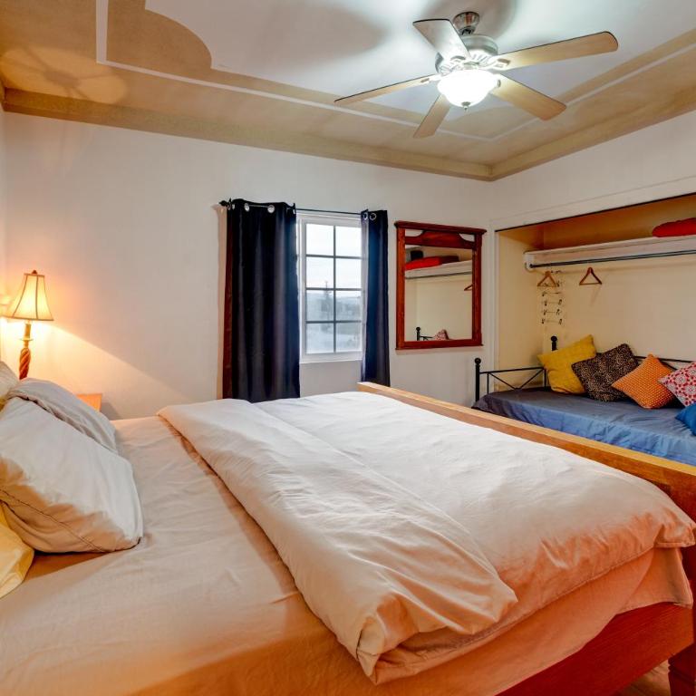 CASA DEL MAR-- Sleeps 16, Pool, AC, Wi-Fi, Near Malecón - Casa Vacacional de 3 dormitorios - 20