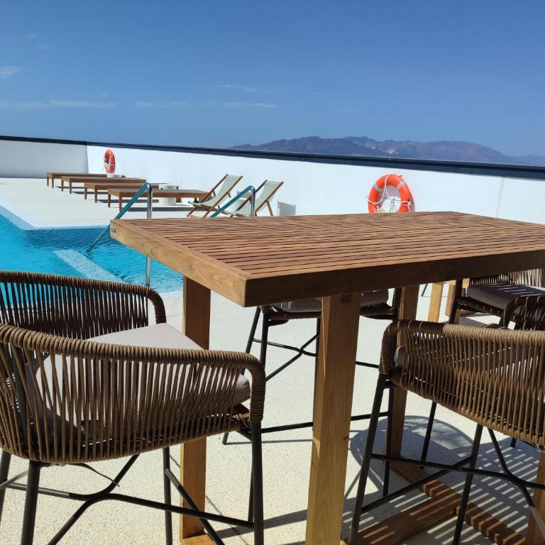 Sky View Design and relax top view with free parking - Apartamento de 1 dormitorio - 11