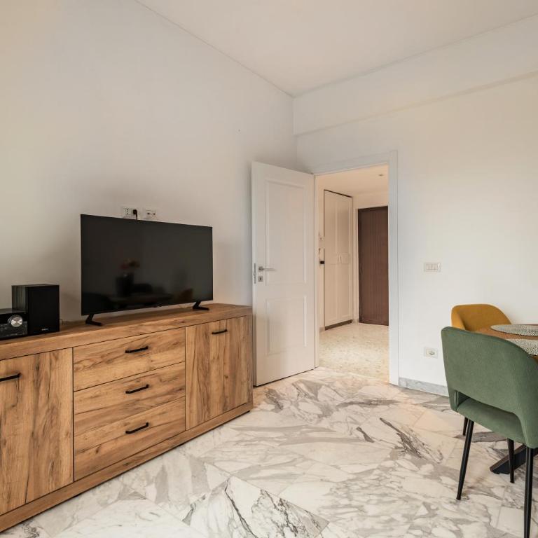 Al posto di Luca - Two-Bedroom Apartment with City View - 3