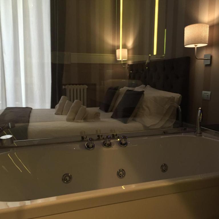 29 Venti Luxury - Suite con Vasca Idromassaggio - 13