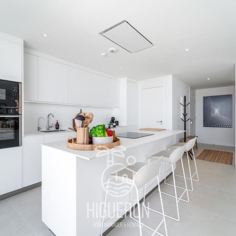 HigueronRentals La Casa de Kaasa - Three-Bedroom Apartment - 4