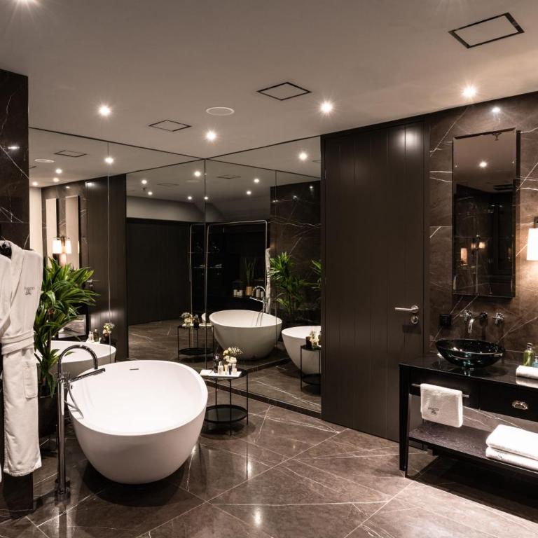 DO & CO Hotel München - Penthouse Loft Suite - 11