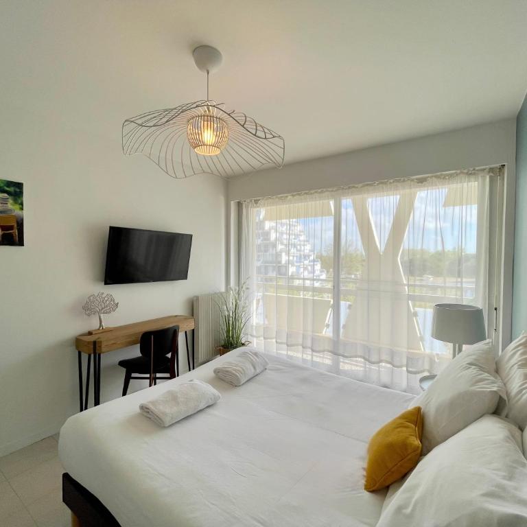 PGH N31- Plage à 50m, Centre-Ville, Parking Privé - Two-Bedroom Apartment - 8