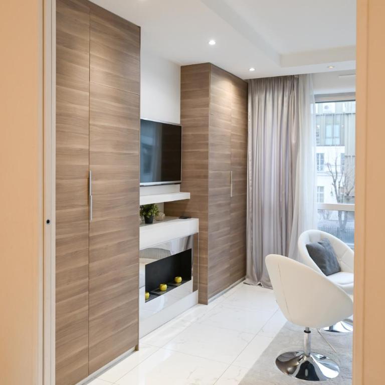 Modern & peaceful 1BD APT by Champs-Elysees with AC - One-Bedroom Apartment - 9