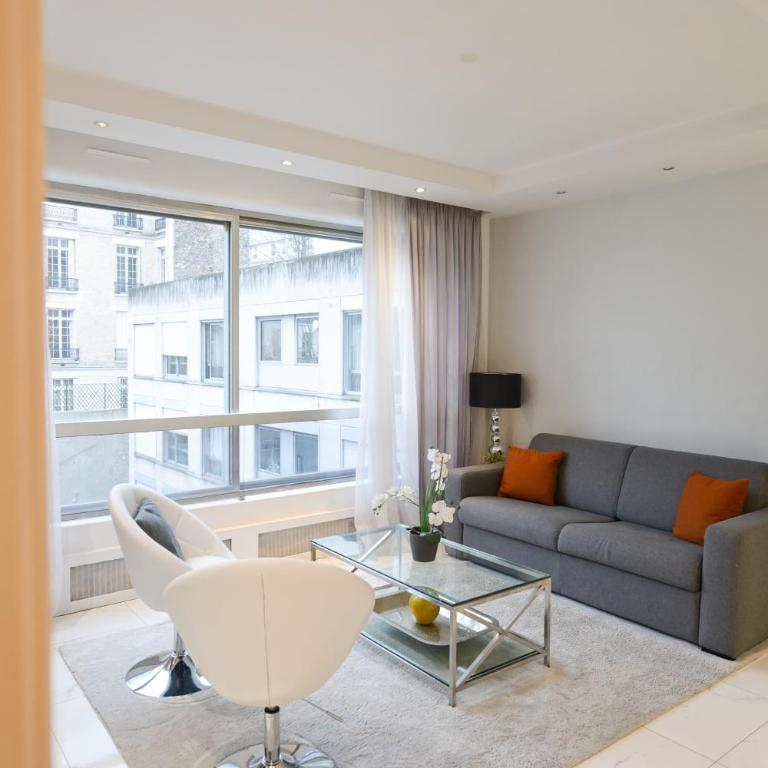 Modern & peaceful 1BD APT by Champs-Elysees with AC - One-Bedroom Apartment - 7