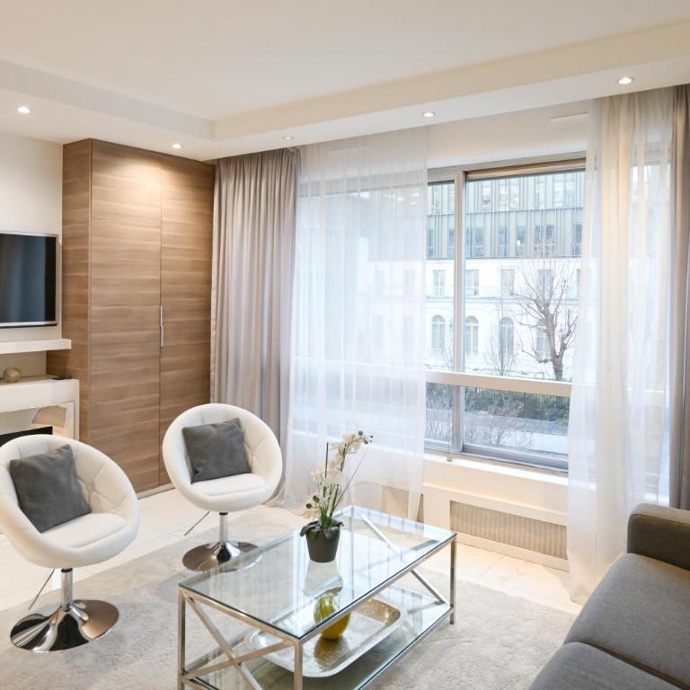Modern & peaceful 1BD APT by Champs-Elysees with AC - One-Bedroom Apartment - 1