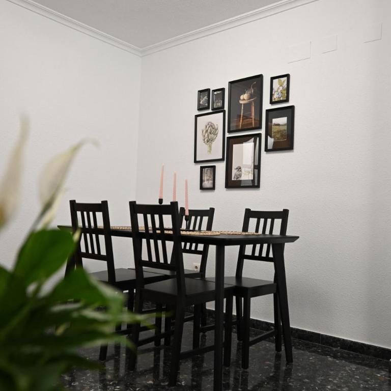 EMMA Apartment - Three-Bedroom Apartment - High Floor - 11