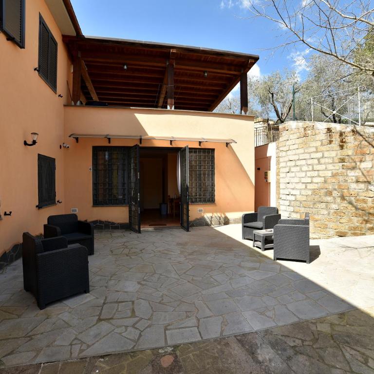 AIR B&B PLEASANT MOMENTS - Camera Tripla con Bagno Privato - 10