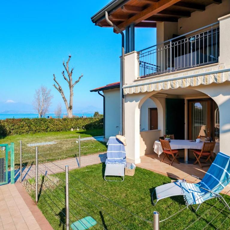Luci sul Lago - Appartamento con 2 Camere da Letto - 1