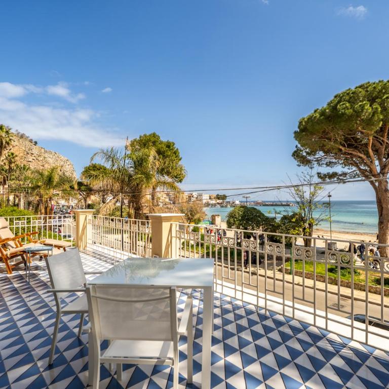 Villa Hercules Pool & Beach - Three-Bedroom Villa - 4