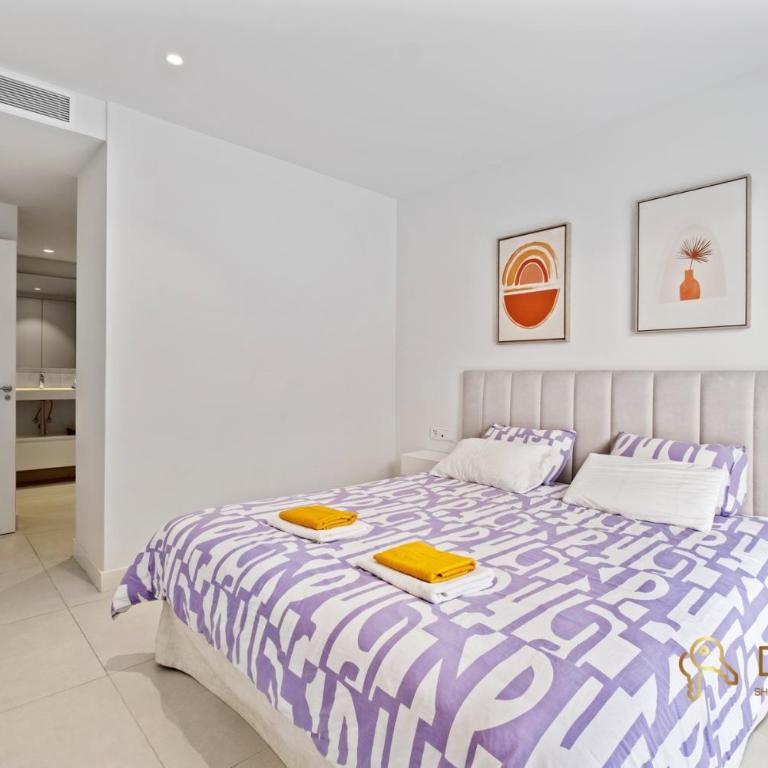 Apartment in Higuerón west with nice garden - Two-Bedroom Apartment with Terrace - 10
