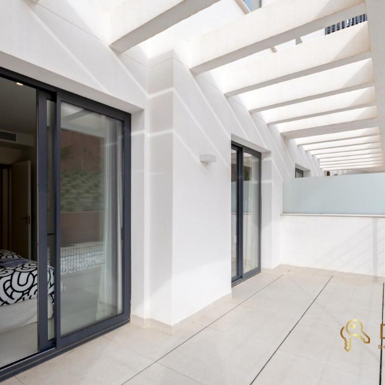 Apartment in Higuerón west with nice garden - Two-Bedroom Apartment with Terrace - 18