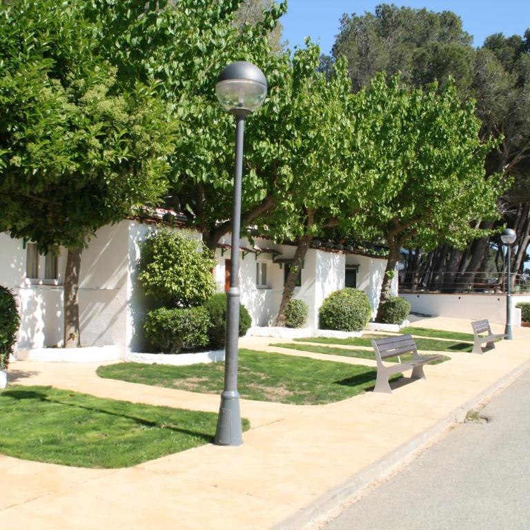 Ciudad De Vacaciones Cala Montjoi - Habitación Triple Deluxe - 4