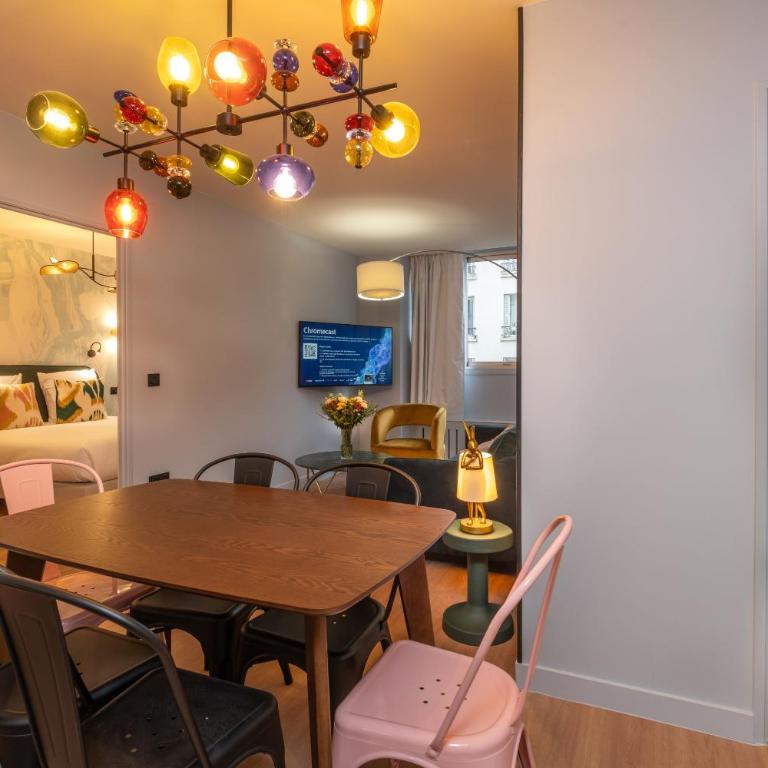 Montmartre Paris Suite - Two-Bedroom Apartment - 4