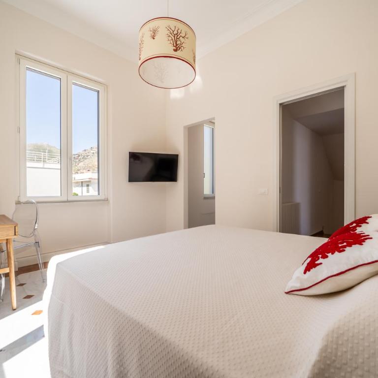 Villa Hercules Pool & Beach - Three-Bedroom Villa - 23