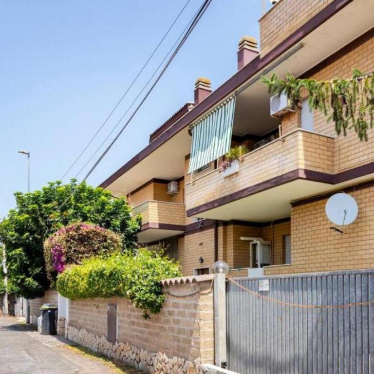 La Tana nel Verde - Comodo Seminterrato - Fiumicino Airport - One-Bedroom Apartment with Garden View - 6