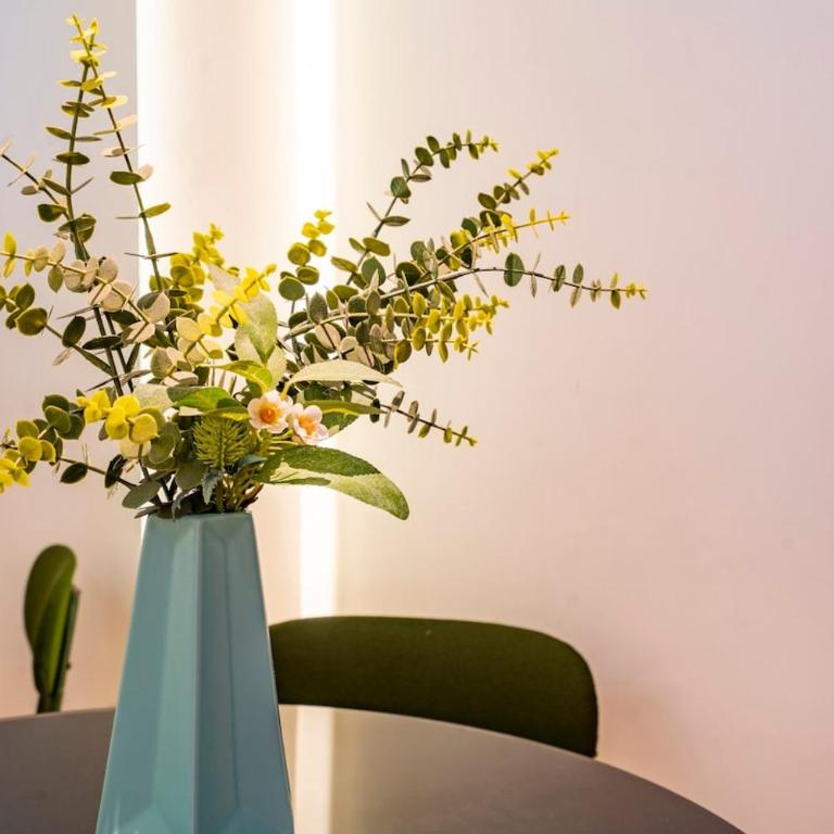 CB10 - Stylish Modern Apartment- 5-minute walk to Gran Vía - Two-Bedroom Apartment - 2