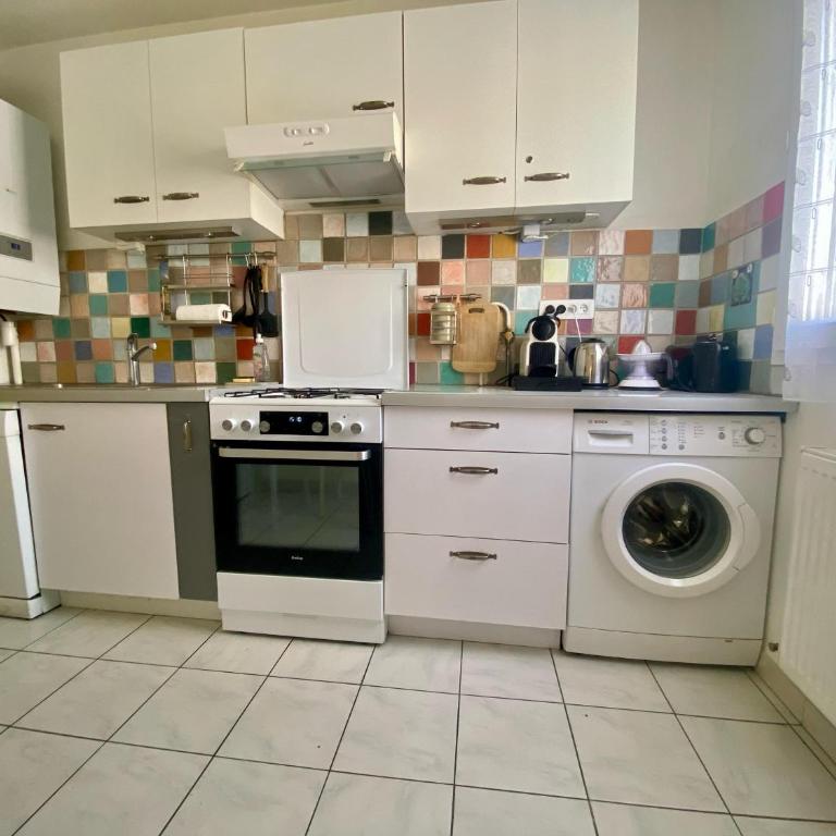 Spacieux T2 au Rives du Lez, Parking, proche Gares et Centre ville - One-Bedroom Apartment - 5