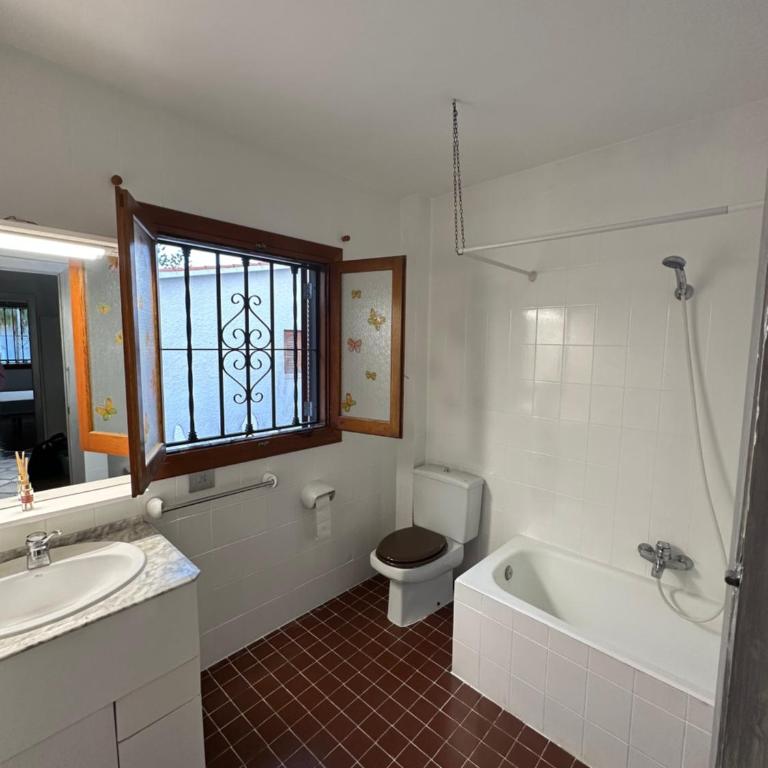 Casa Ángeles - Three-Bedroom House - 7