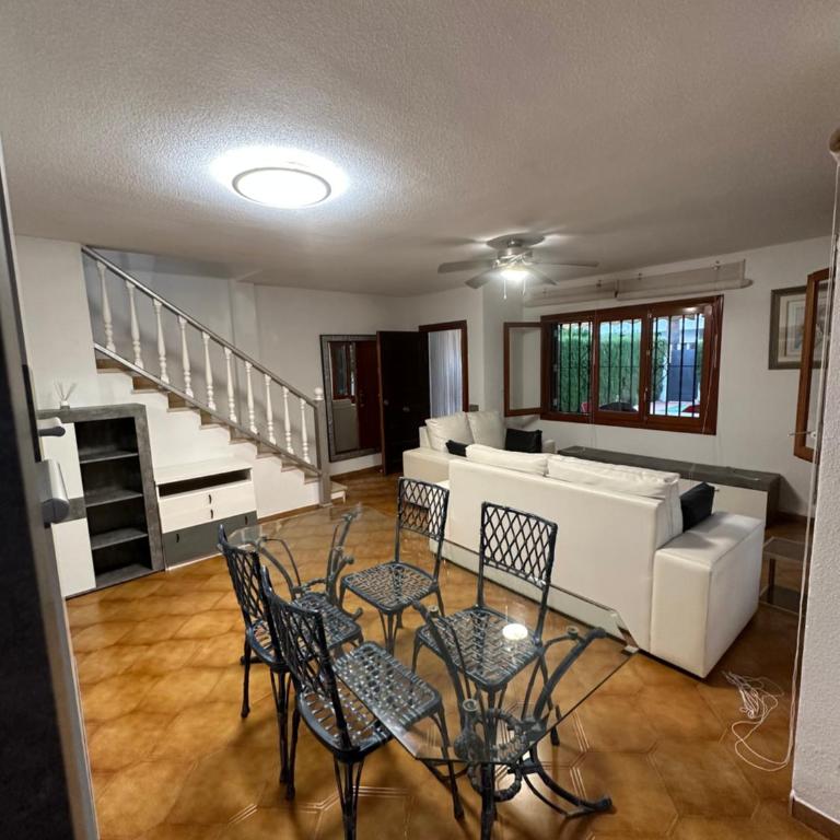 Casa Ángeles - Three-Bedroom House - 12