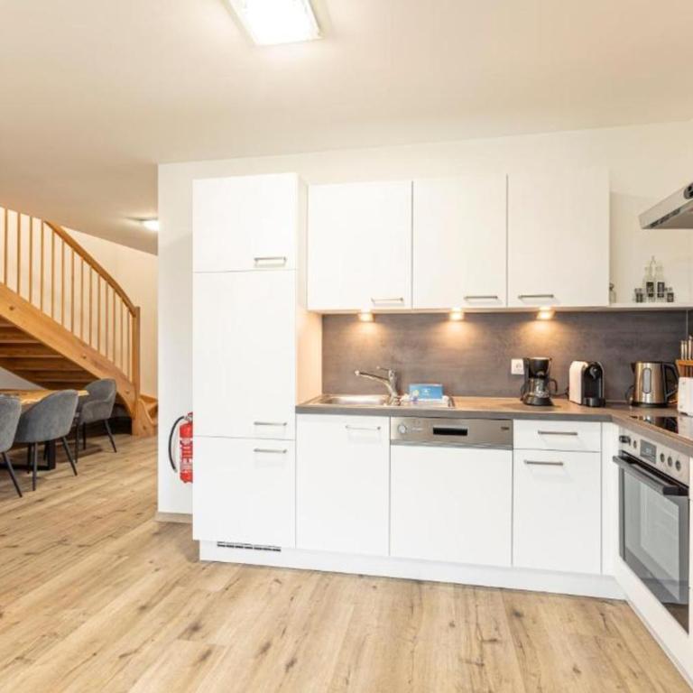Luxalps- Chalets Inzell- Sauna- Skifahren- Wandern- Natur- Chiemgau Card - Chalet No 8 & 16 mit Hot Pot - Chalet mit 3 Schlafzimmern - 9