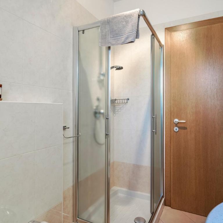Luci sul Lago - Appartamento con 2 Camere da Letto - 11