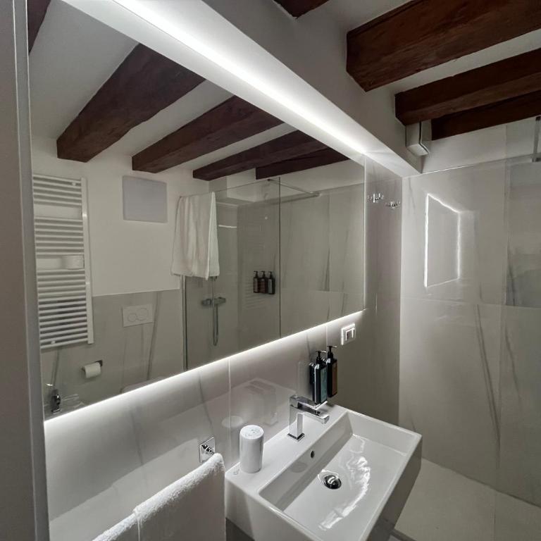 Venexiana Suite - Appartamento con 2 Camere da Letto - 3