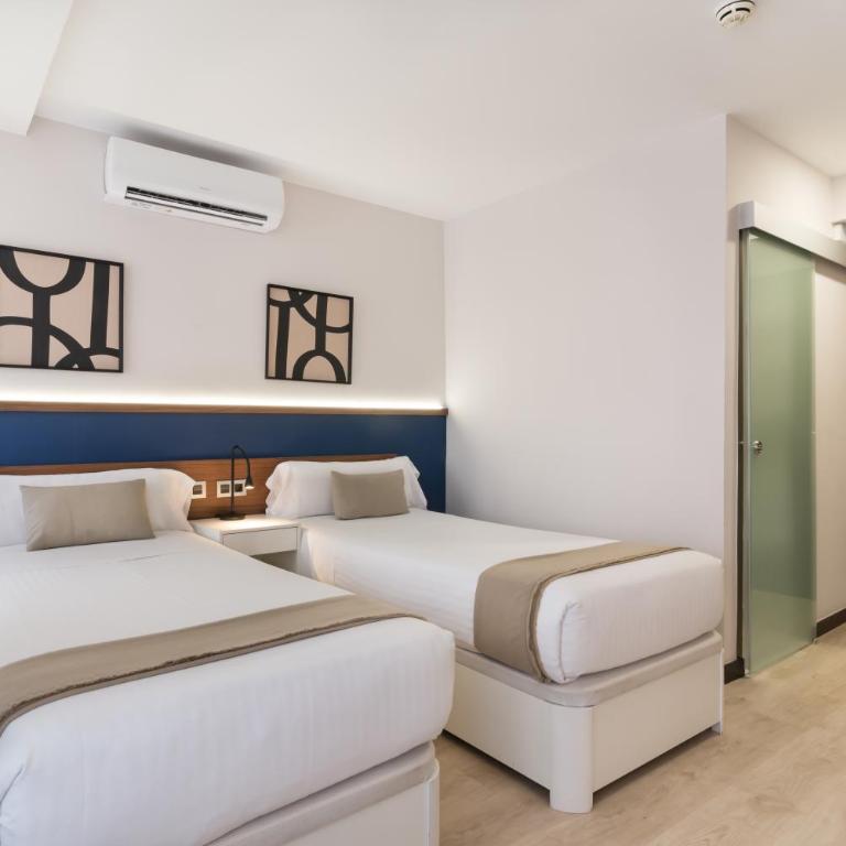 Roisa Hostal Boutique - Deluxe Double or Twin Room with Balcony - 8