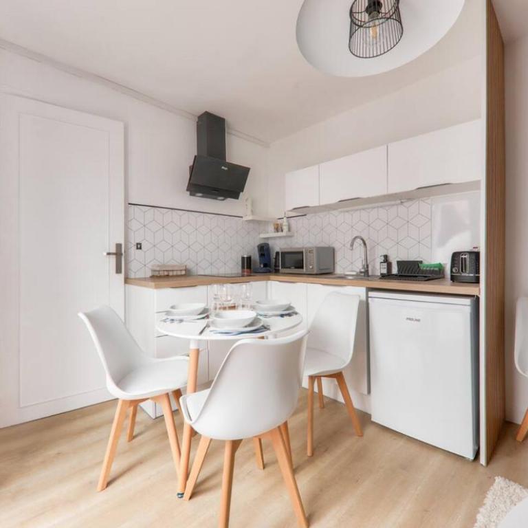 Jolie Maisonnette avec terrasse - Maison 1 Chambre - 8