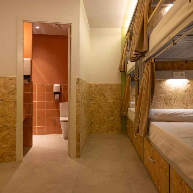 The Loft House Sevilla - Habitación Cuádruple Estándar - 3