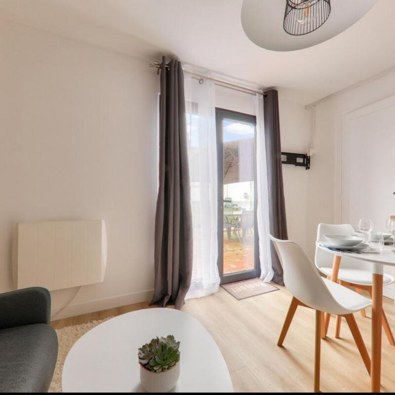 Jolie Maisonnette avec terrasse - Maison 1 Chambre - 7
