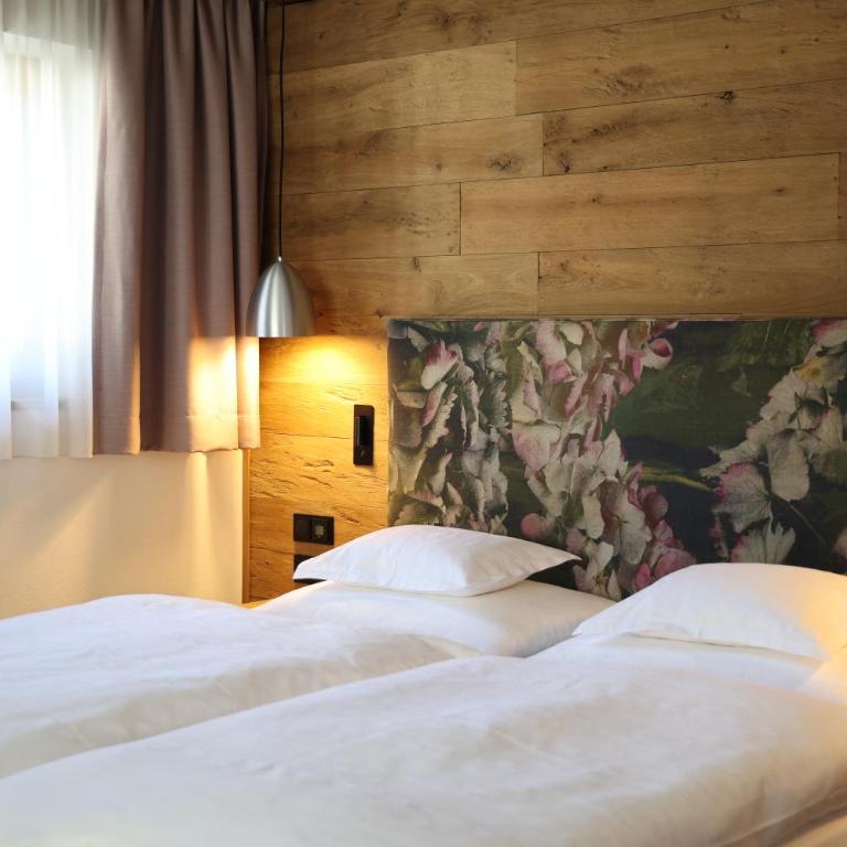 Hotel Garni Glockenstuhl - Superior Doppelzimmer - 9