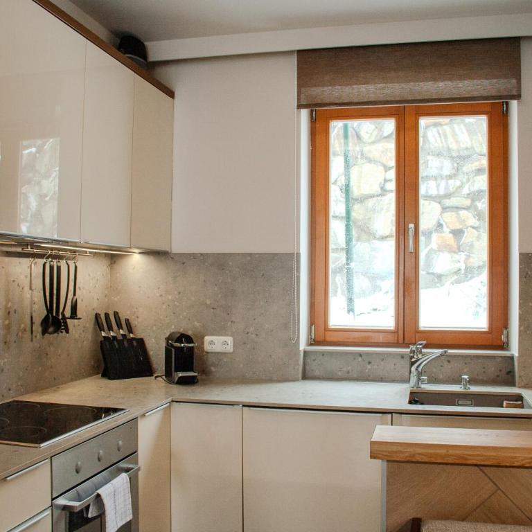Sissi Park - Four-Bedroom Apartment - 8