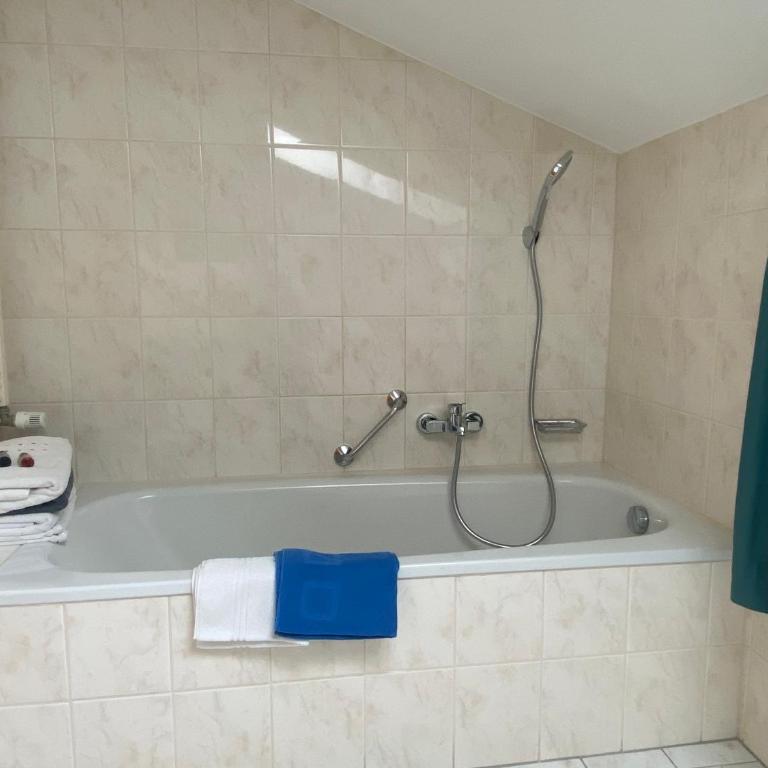Haus Mayerbüchler - Chiemgau Karte - Apartment mit Balkon - 21