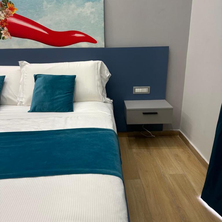 Hotiday Napoli Astoria - Junior Suite Familiare - 31