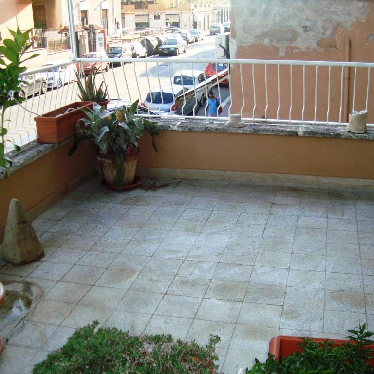 Alloggio Turistico via dei Faggi - Room - Camera Matrimoniale con Bagno Privato e Terrazza - 8